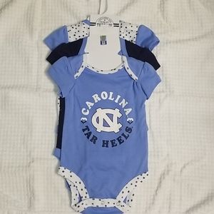NWT Carolina Tar Heels 3 pc onesie set